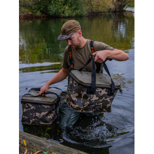 MACUTO EVA IMPERMEABLE FOX AQUOS CAMO 40L.